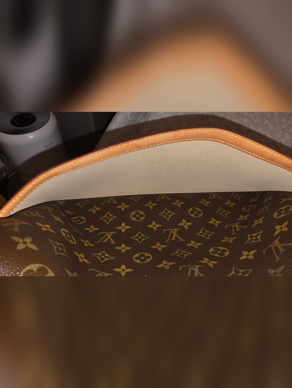 Louis Vuitton Reporter GM, Yr 2000 - Picture 13 of 15